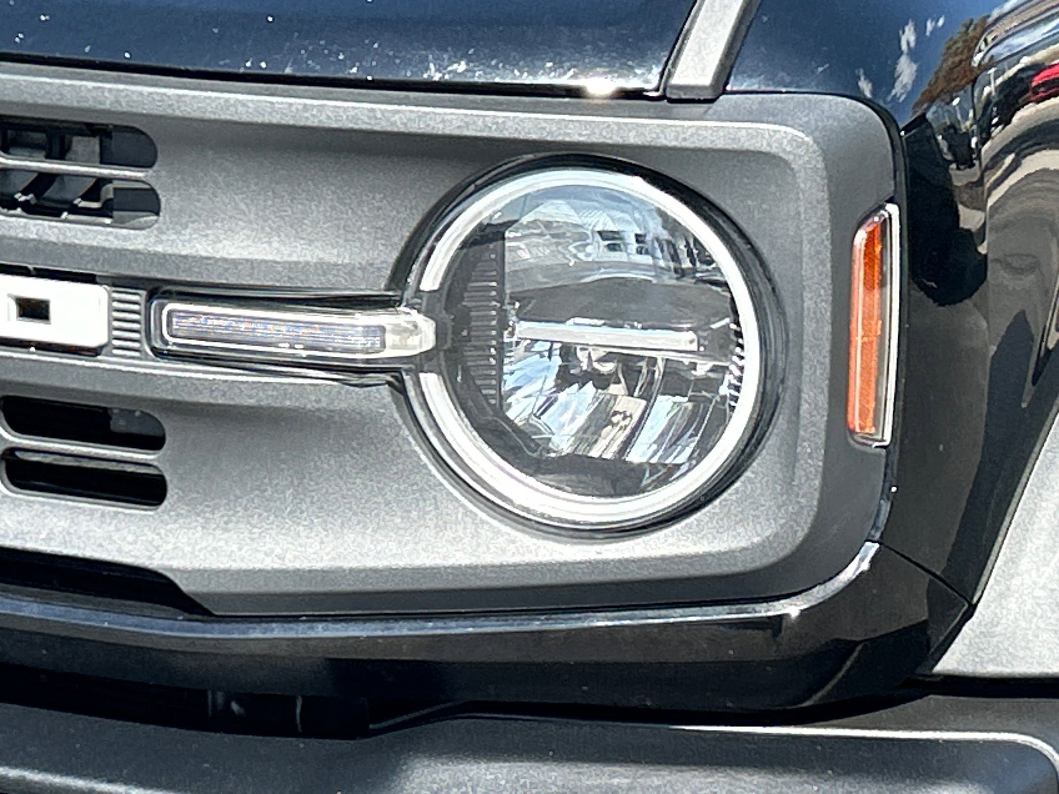 2024 Ford Bronco Black Diamond photo 9