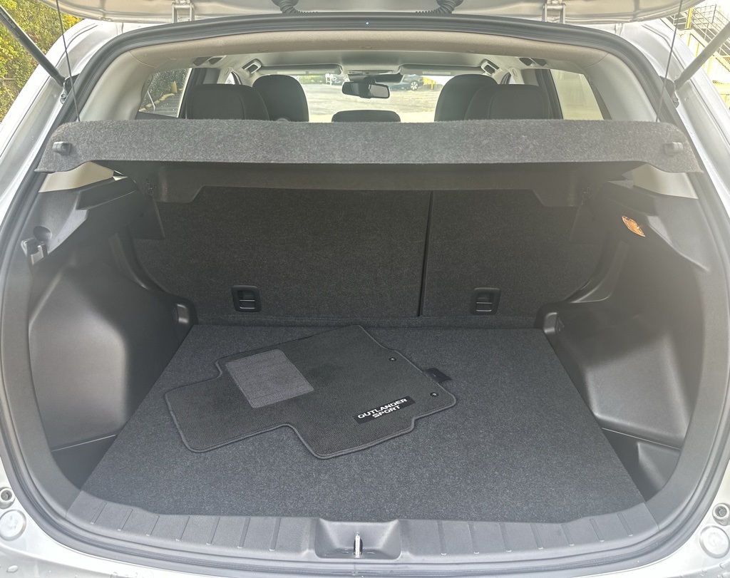 2023 Mitsubishi Outlander Sport ES photo 21
