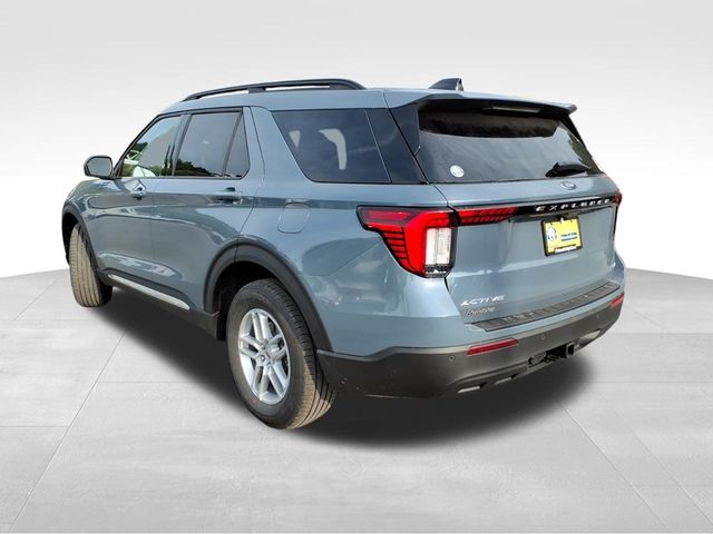 2025 Ford Explorer photo 4