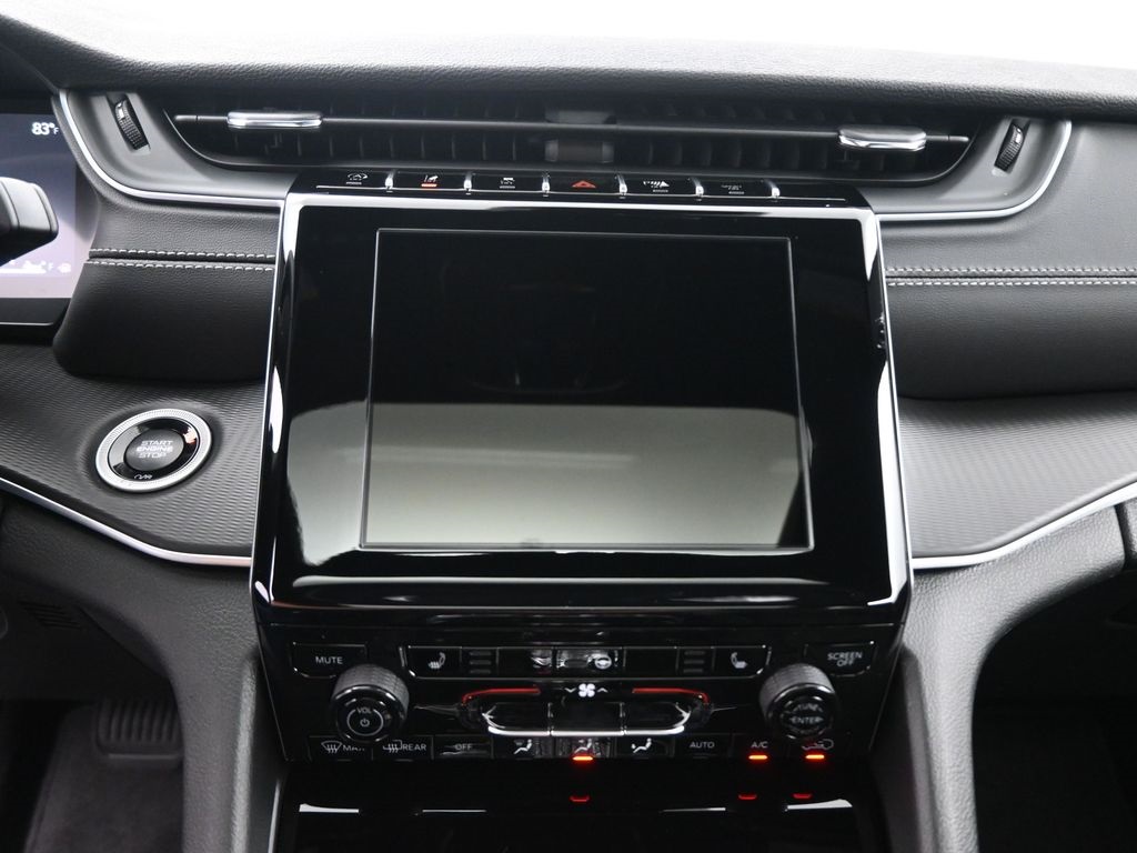 2025 Jeep Grand Cherokee Altitude X photo 29