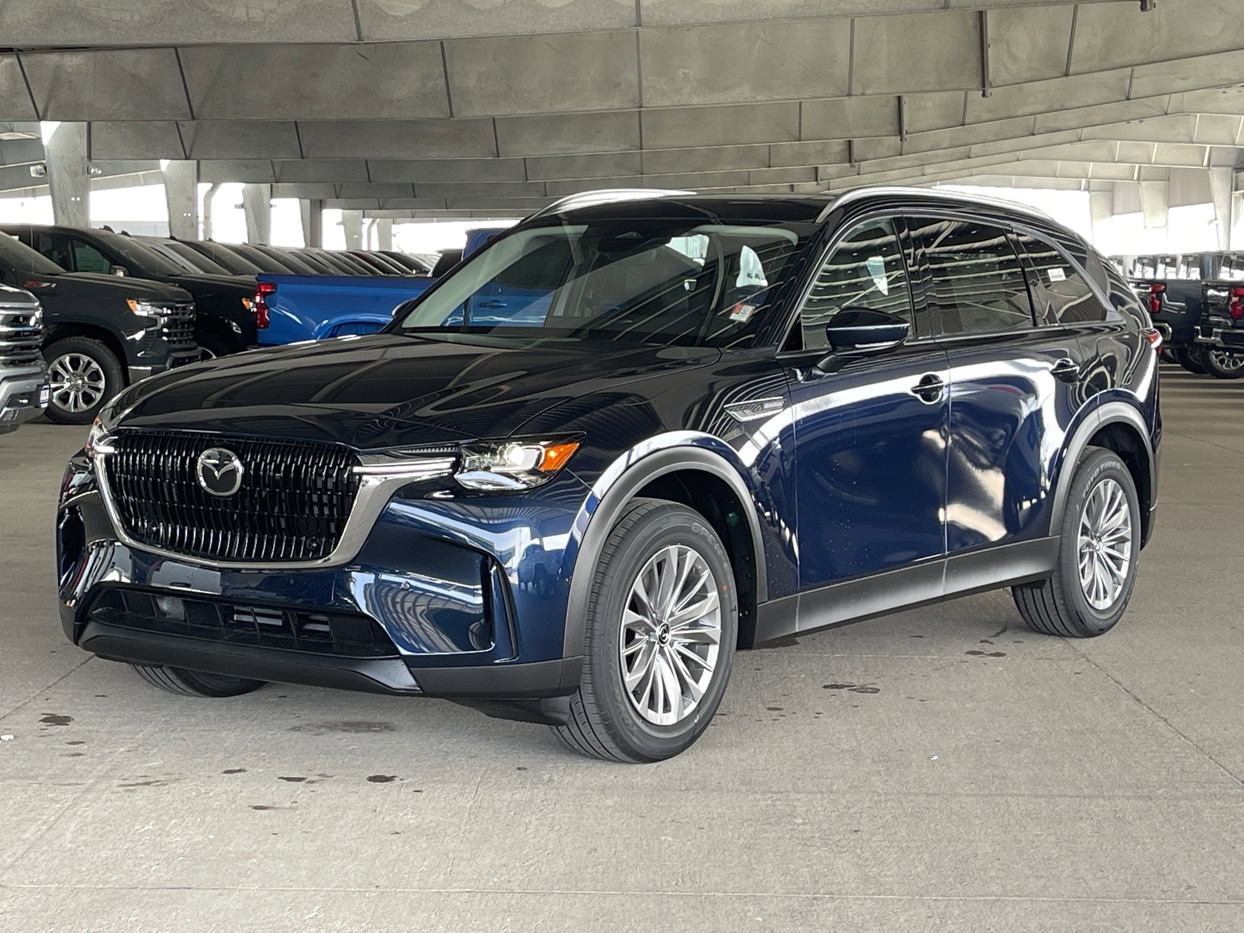 2025 Mazda CX-90 Preferred Package's photo