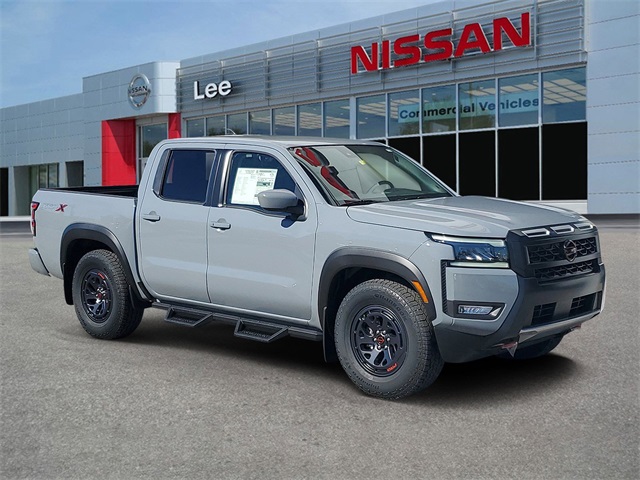 2026 Nissan Frontier PRO-X's photo