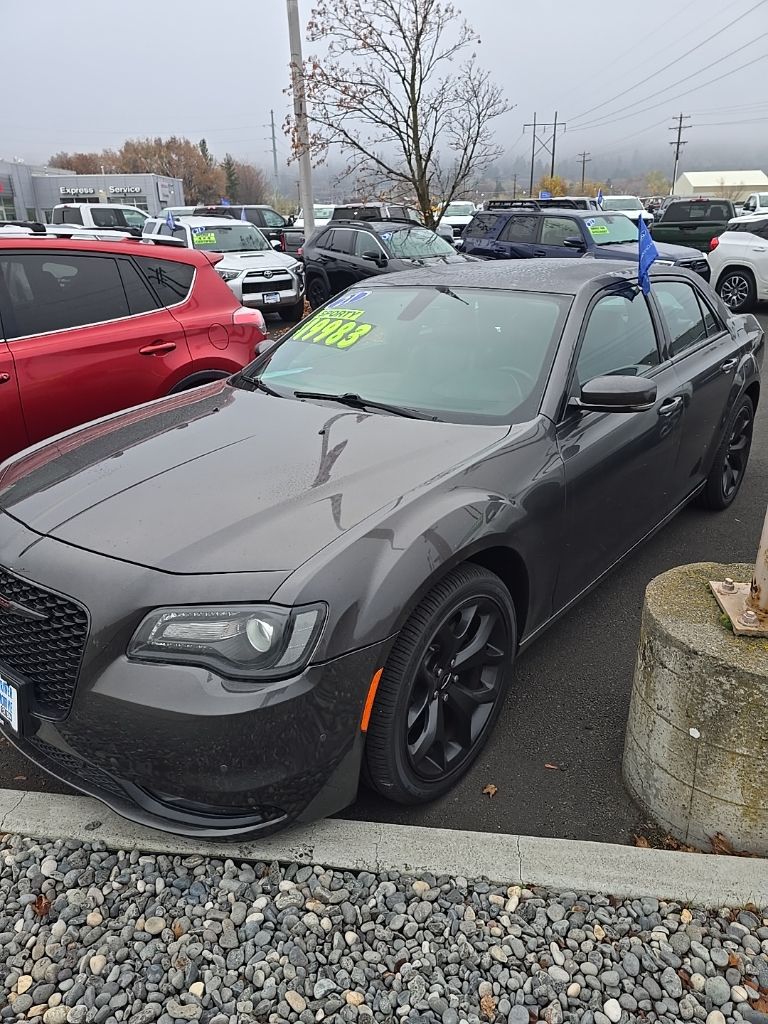 2021 Chrysler 300 S's photo