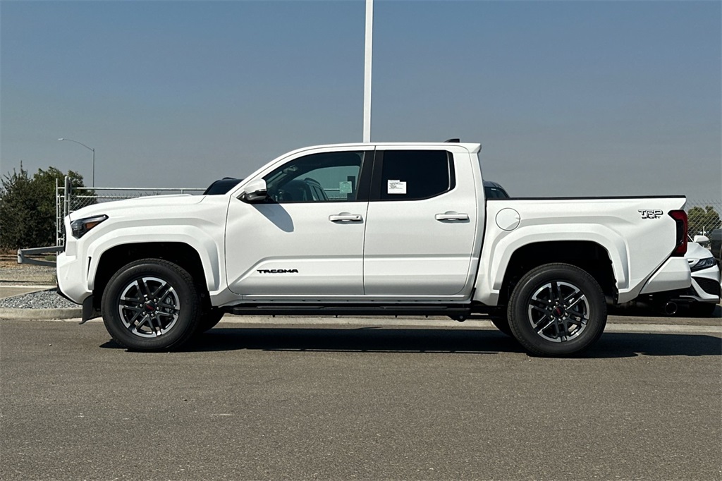 2025 Toyota Tacoma TRD Sport 4x4 Double Cab photo 7