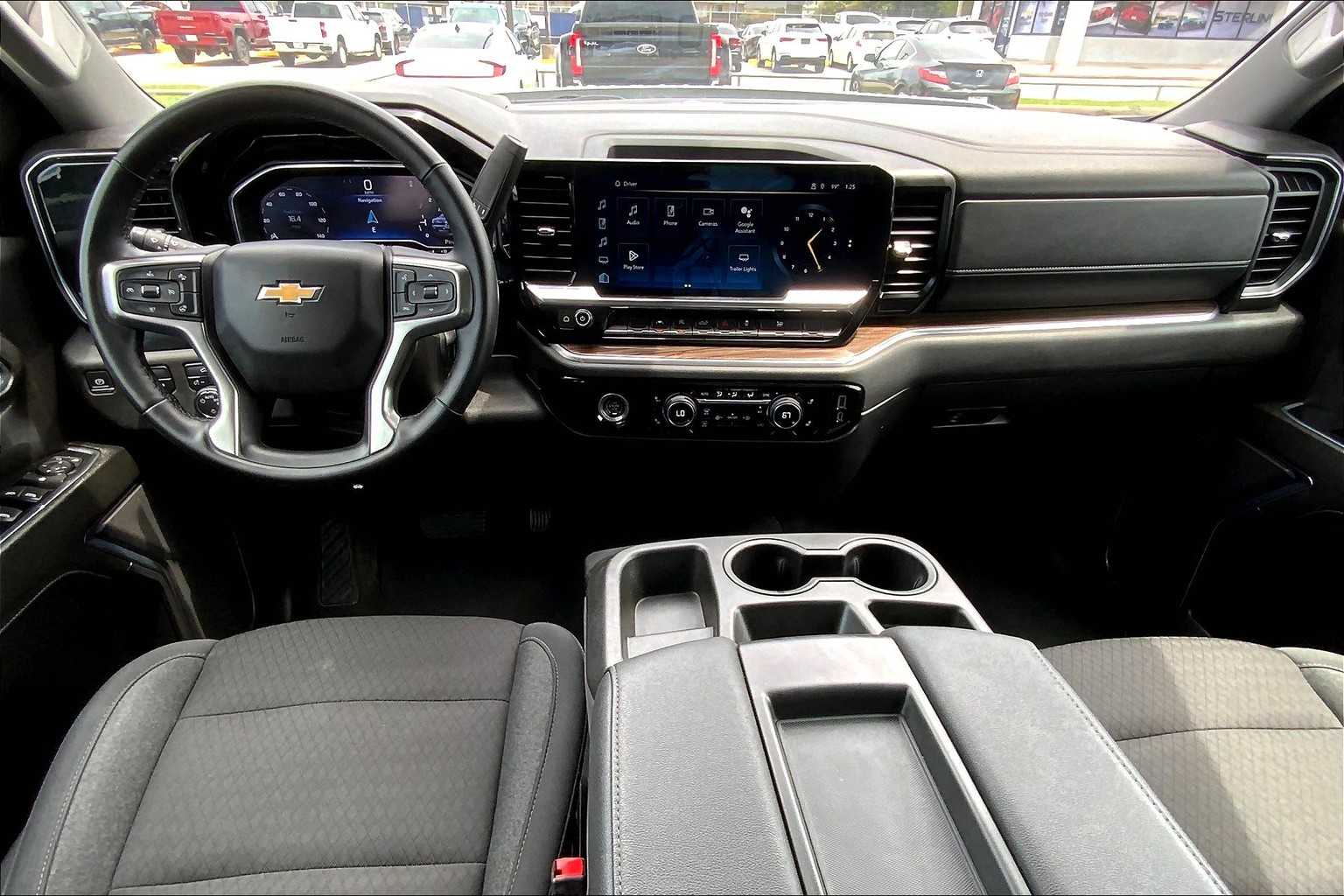 2024 Chevrolet Silverado 1500 LT photo 13