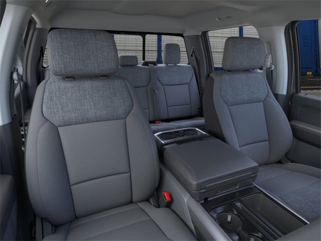 2025 Ford F-150 XLT photo 4