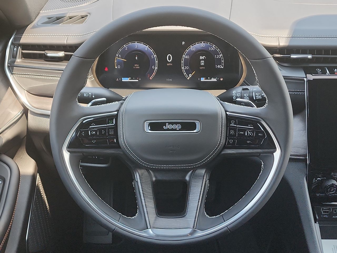 2025 Jeep Grand Cherokee Overland photo 21