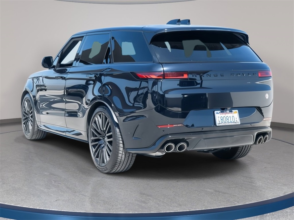 2025 Land Rover Range Rover Sport photo 3