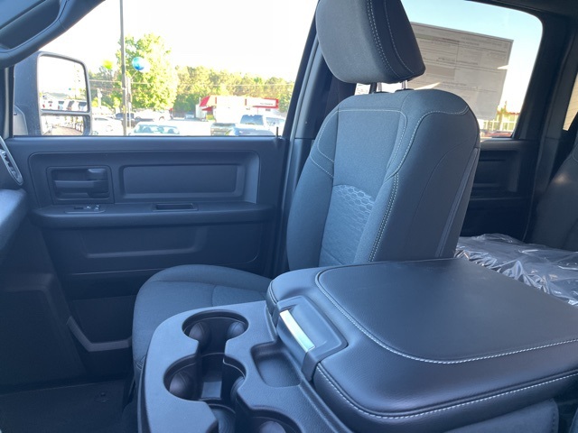 2025 Ram 2500 Tradesman photo 9