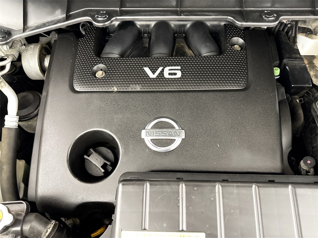 2012 Nissan Quest SV photo 17
