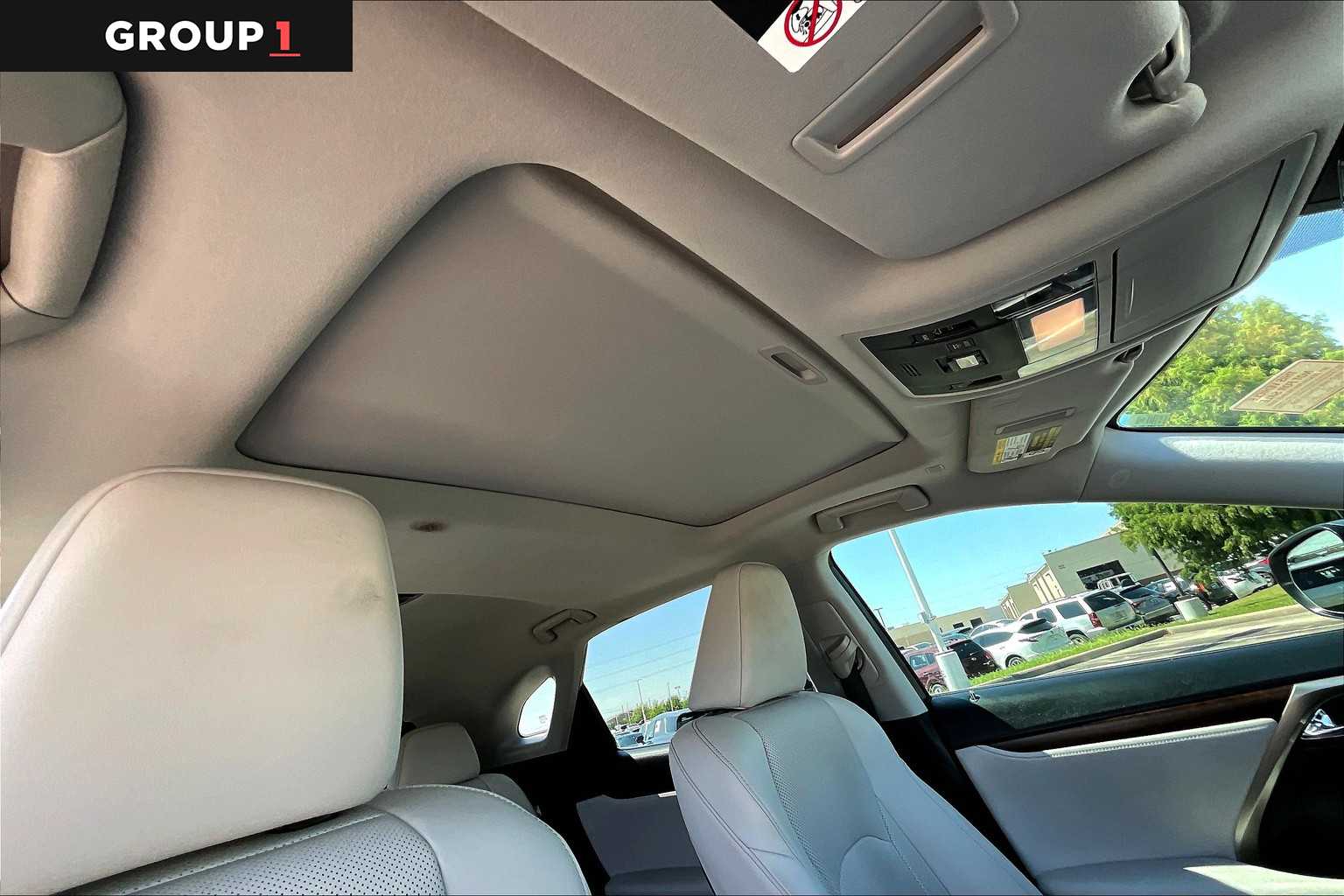 2022 Lexus RX 350 photo 11