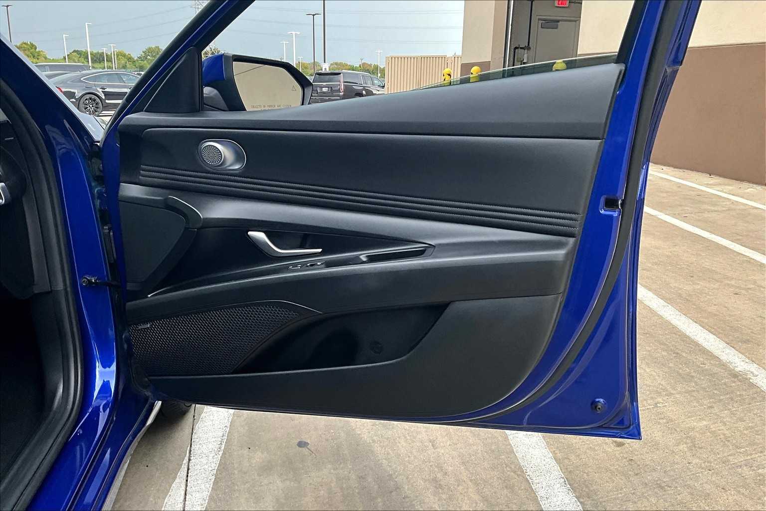 2022 Hyundai Elantra Hybrid Limited photo 21