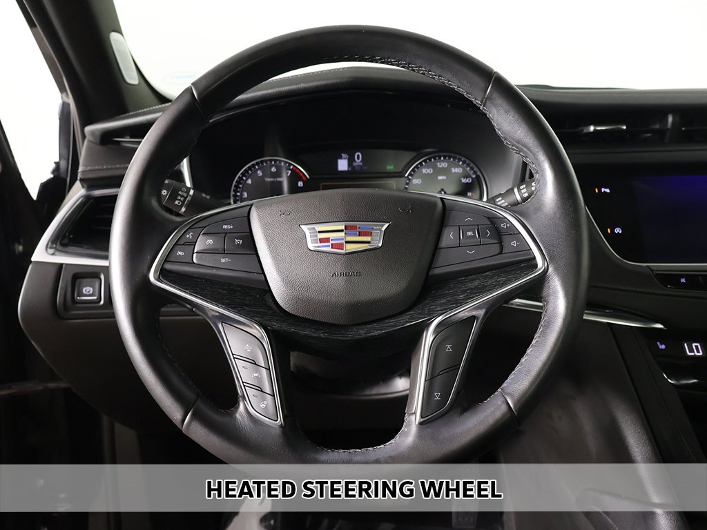 2022 Cadillac XT5 Premium Luxury photo 2