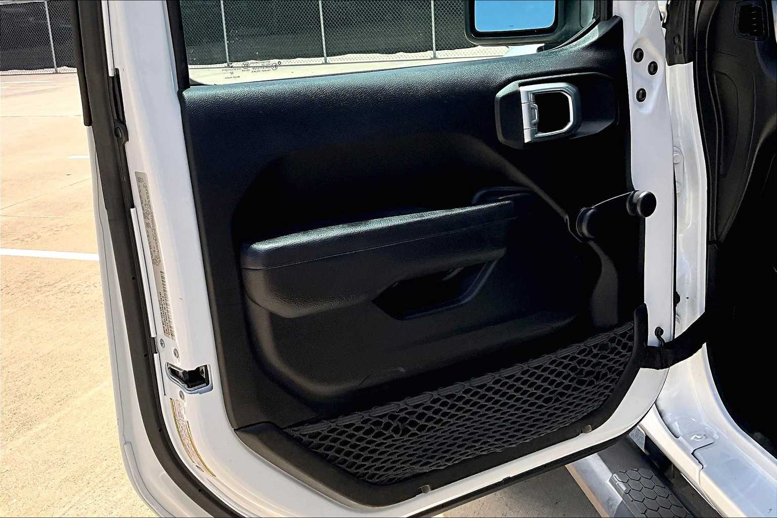 2022 Jeep Wrangler Sport photo 19
