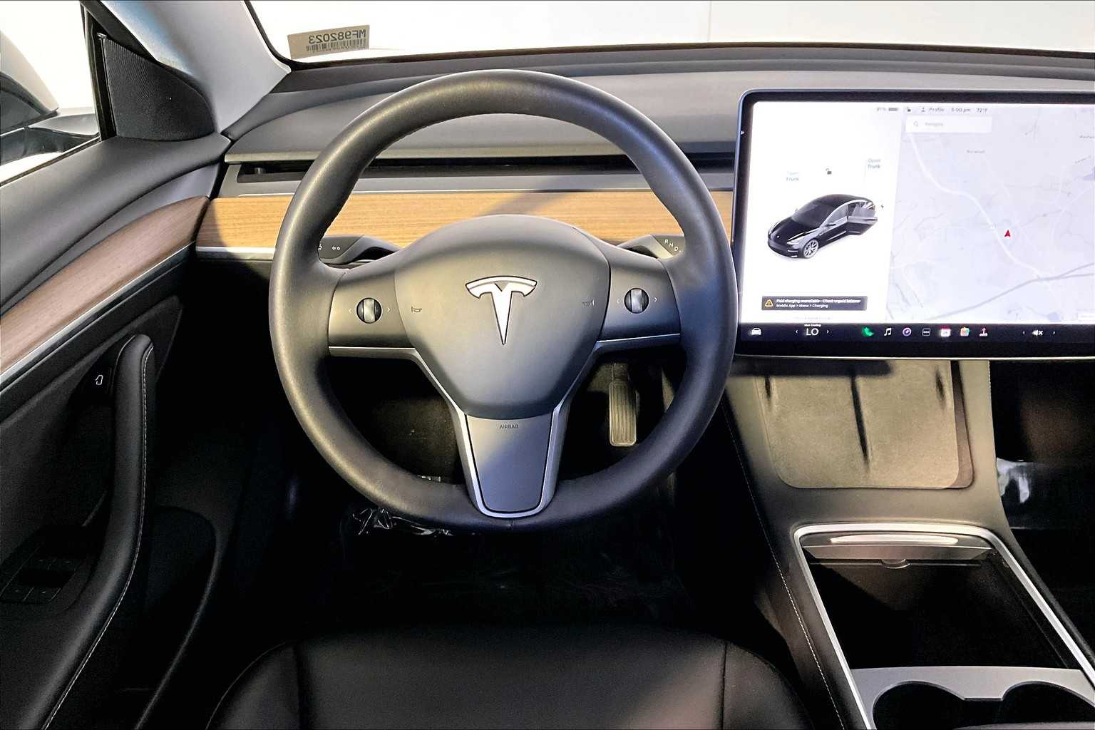 2021 Tesla Model 3 Standard Range Plus photo 5