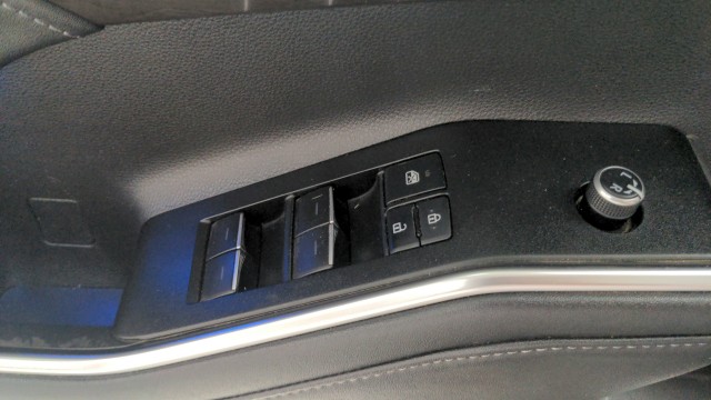 Used 2021 Blizzard Pearl Toyota Hybrid Limited image 23