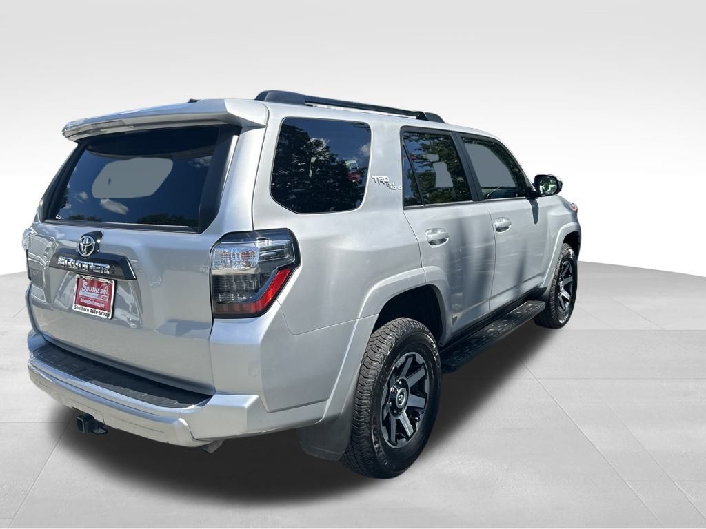 2024 Toyota 4Runner TRD Off-Road photo 6