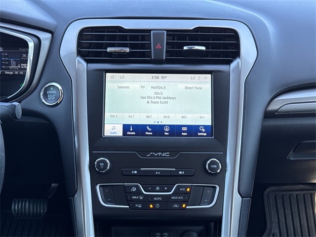 2020 Ford Fusion Hybrid SE photo 13