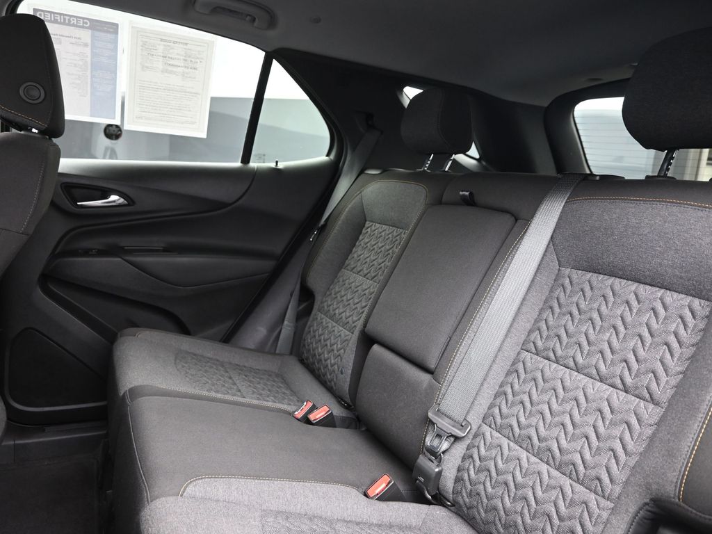 2024 Chevrolet Equinox LT photo 9