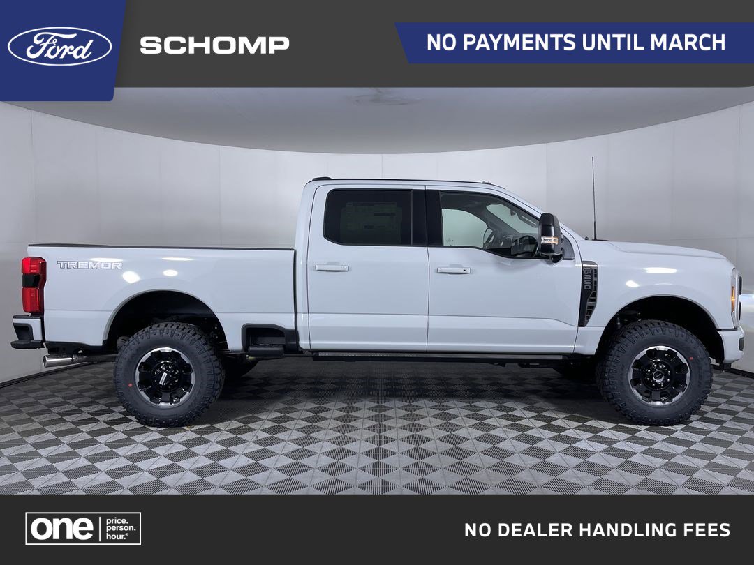 2026 Ford F-250 Super Duty Platinum's photo