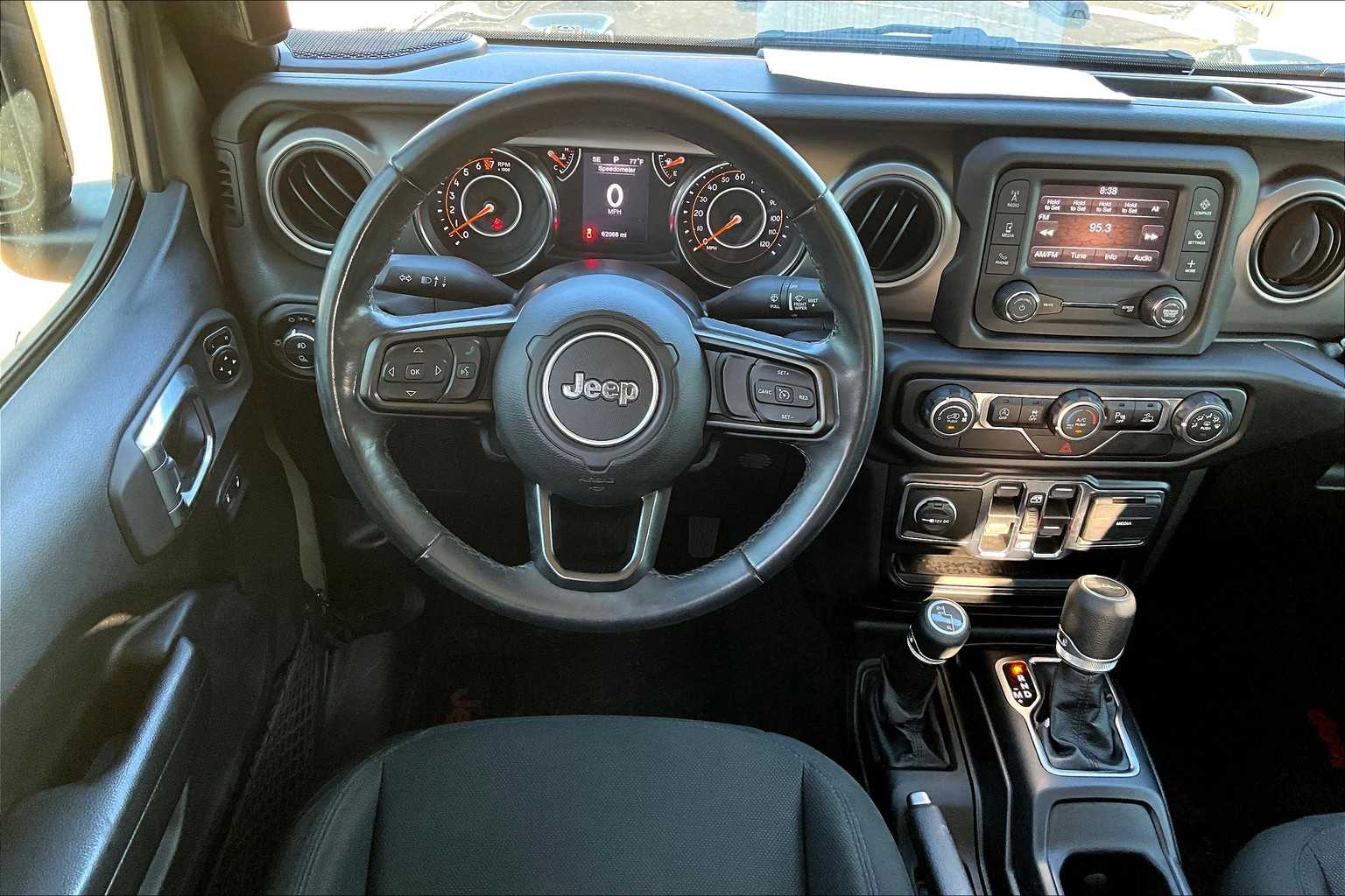 2020 Jeep Gladiator Sport S photo 6