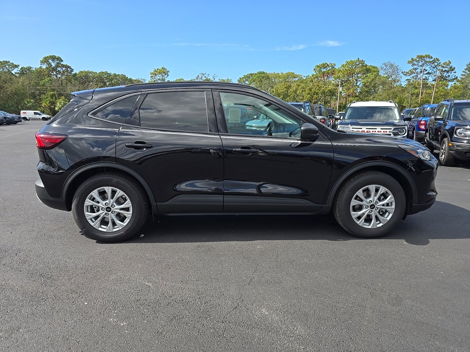 2025 Ford Escape Active photo 3