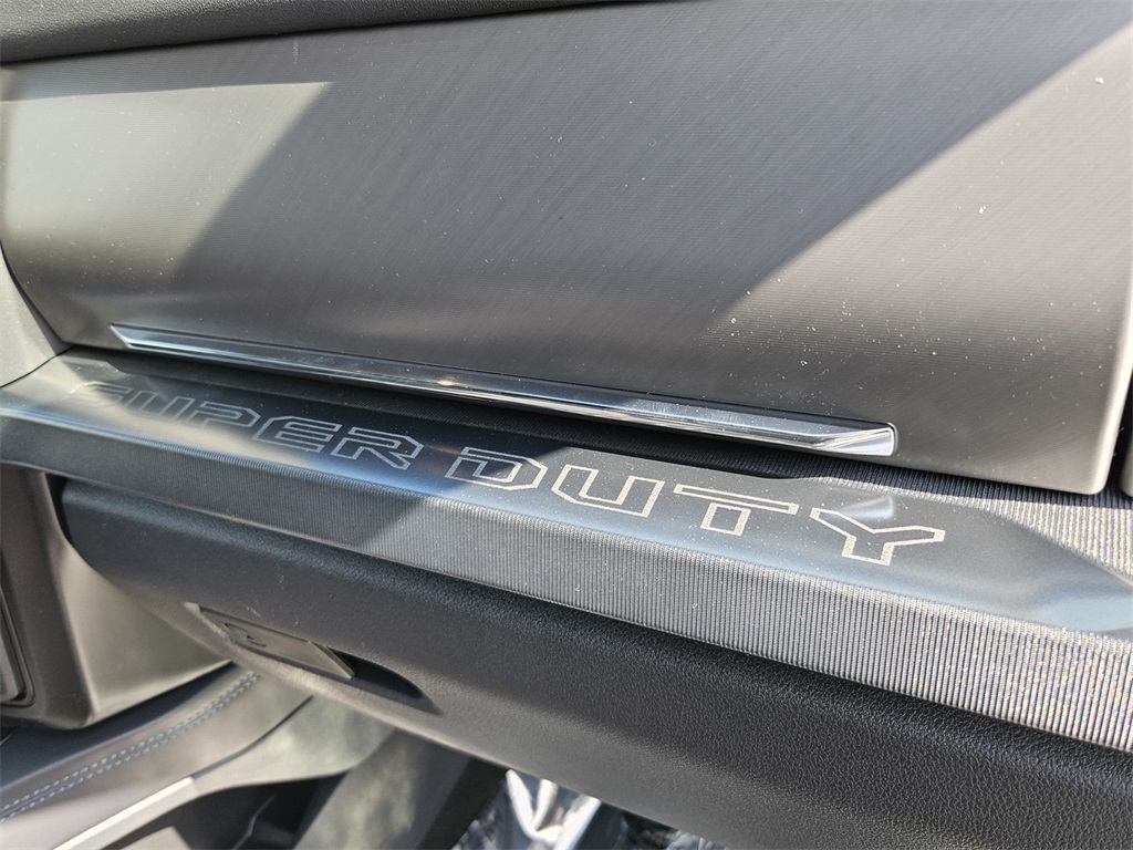 2025 Ford F-250 Platinum photo 36