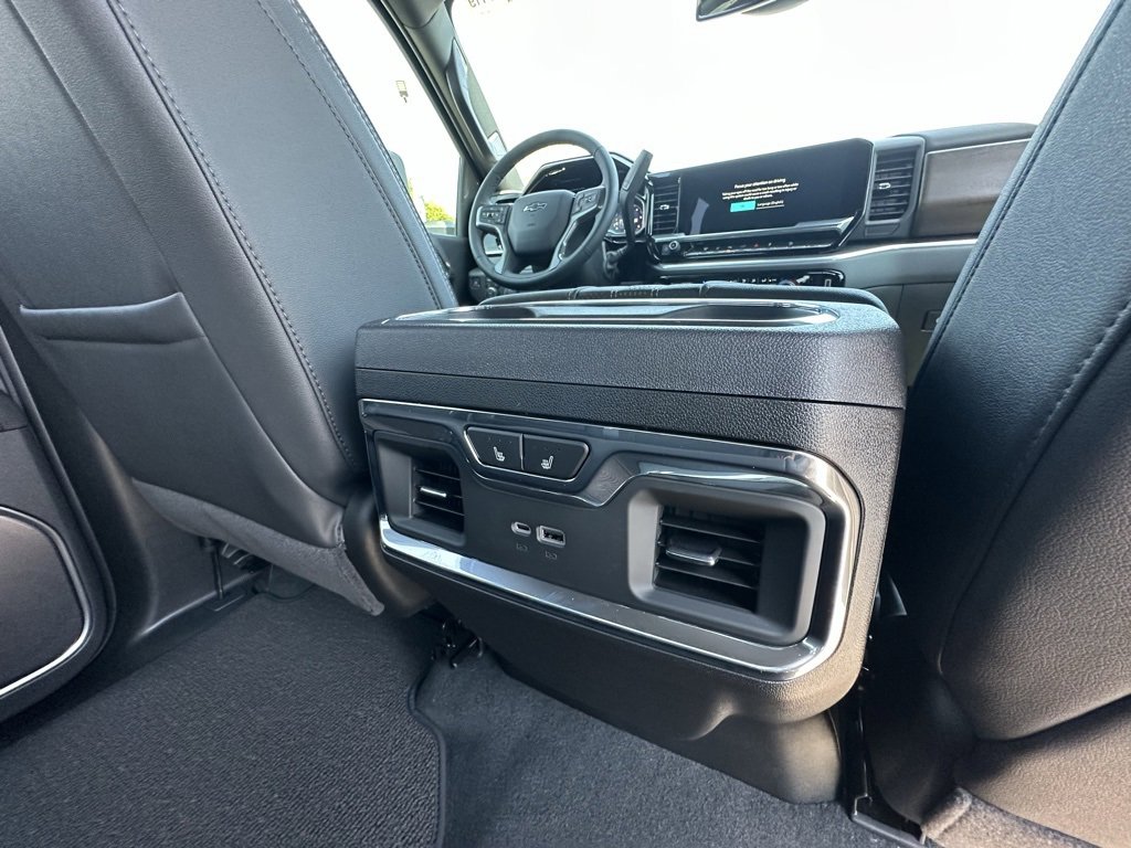 2025 Chevrolet Silverado 2500HD High Country photo 20