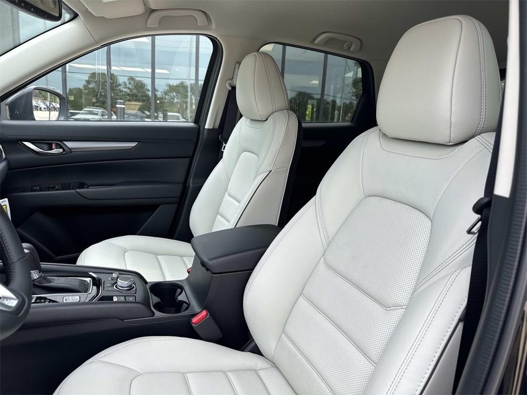 2025 Mazda CX-5 2.5 S Preferred photo 8
