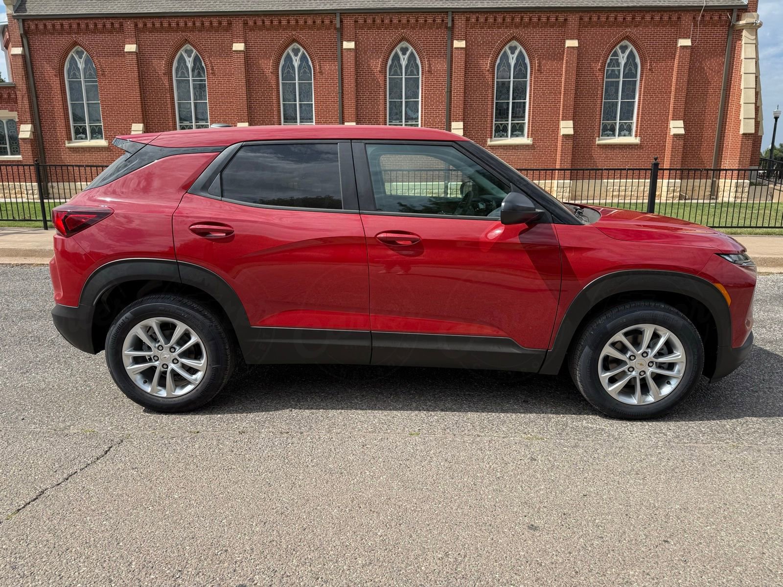 2026 Chevrolet Trailblazer LS photo 3