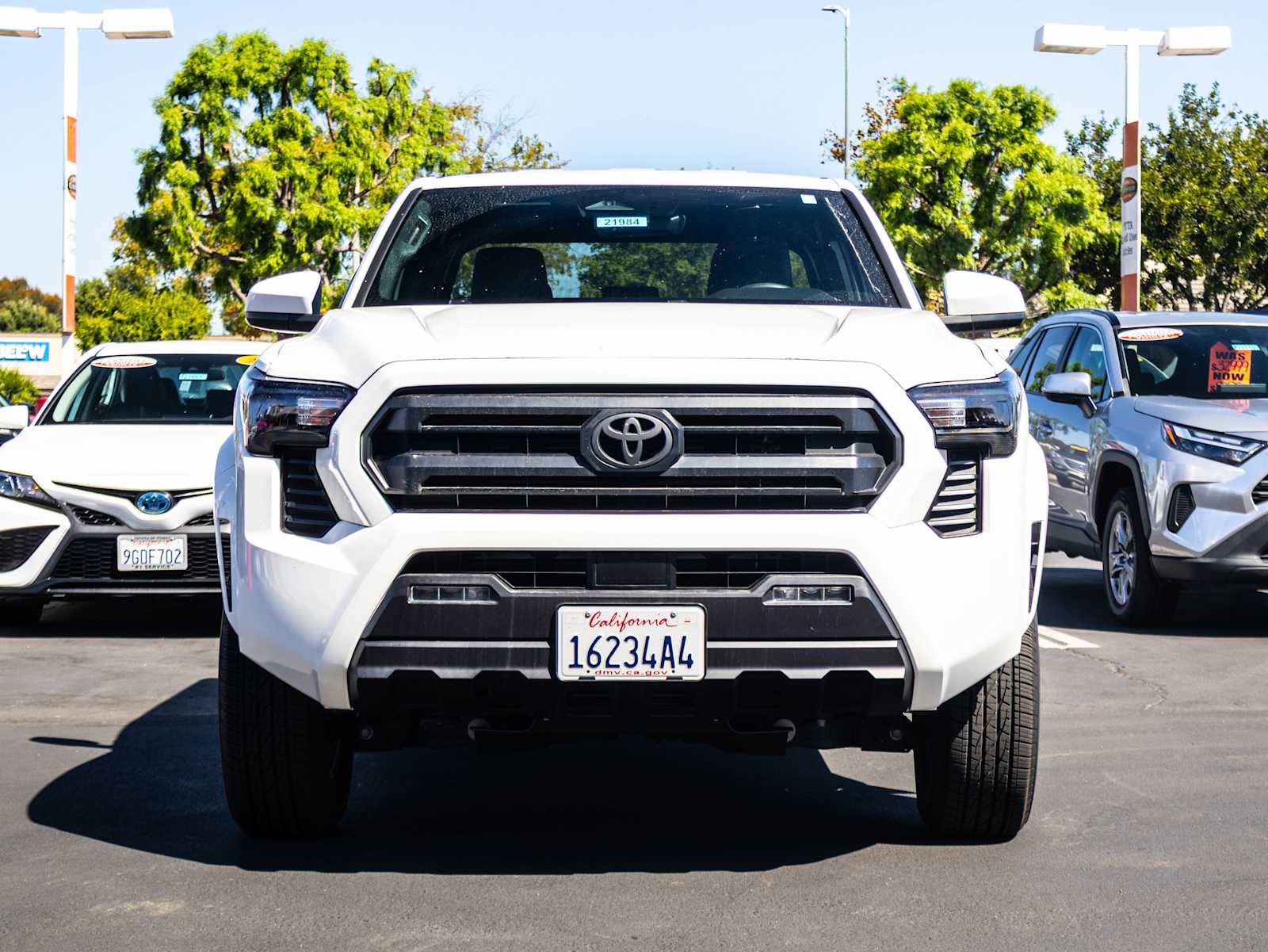 2024 Toyota Tacoma SR5 photo 2