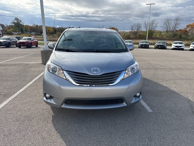 Used 2012 Toyota Sienna XLE with VIN 5TDYK3DC6CS276462 for sale in Sheboygan, WI