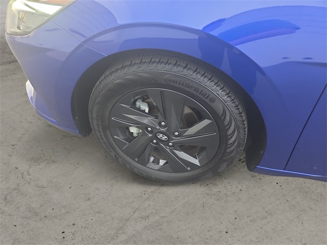 2021 Hyundai Elantra SEL photo 14