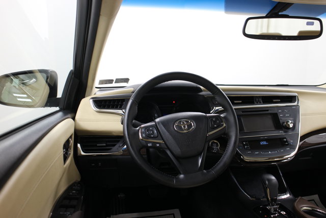 2014 Toyota Avalon XLE Premium photo 15