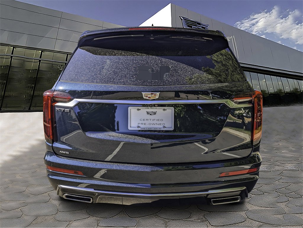 2025 Cadillac XT6 Luxury photo 4