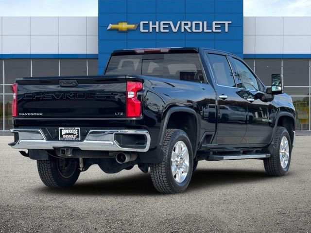 2021 Chevrolet Silverado 3500HD LTZ photo 4