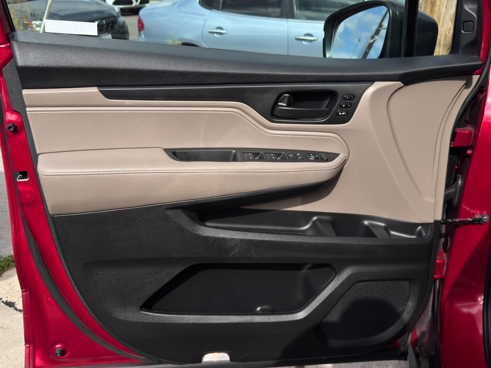 2023 Honda Odyssey EX-L photo 9