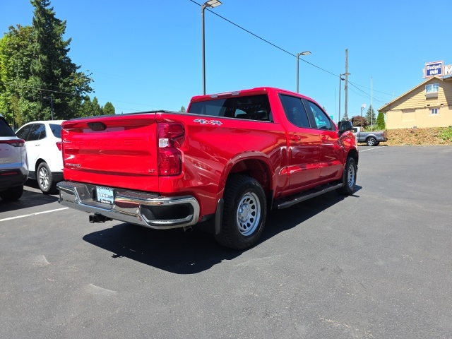 2022 Chevrolet Silverado 1500 LT photo 4