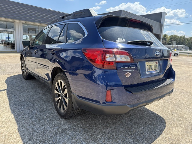 2015 Subaru Outback 3.6R Limited photo 4