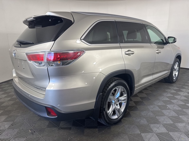 2015 Toyota Highlander Limited Platinum photo 3