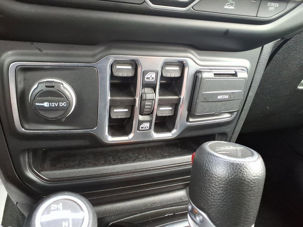 2023 Jeep Gladiator Overland photo 18