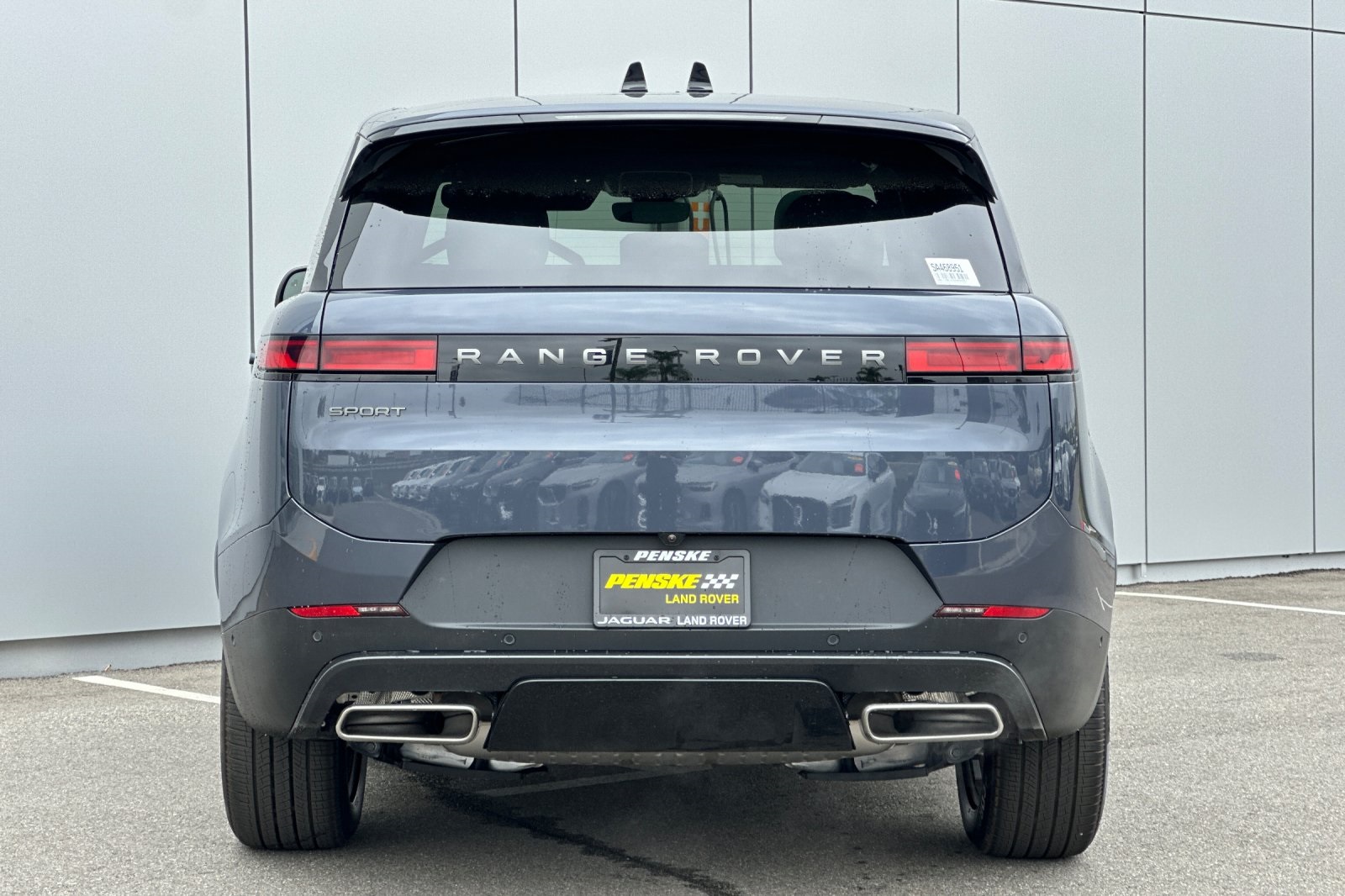 2025 Land Rover Range Rover Sport P360 S photo 5