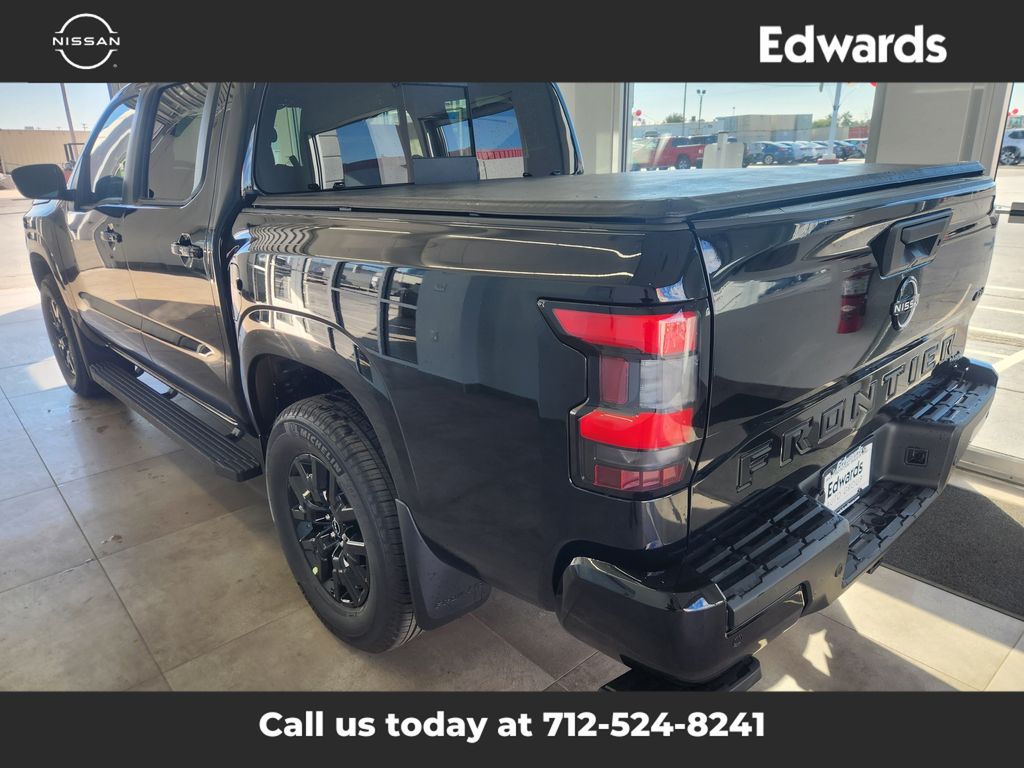 2026 Nissan Frontier SV Crew Cab photo 3