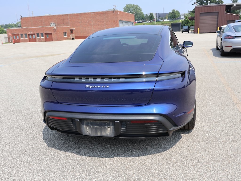 2021 Porsche Taycan 4S photo 11