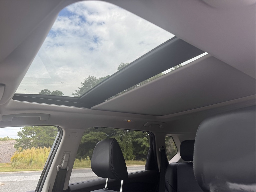 2021 Nissan Rogue Platinum photo 21