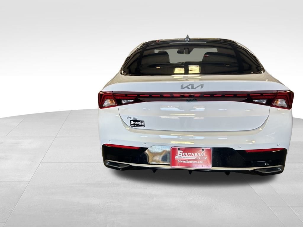 2022 Kia K5 EX photo 4