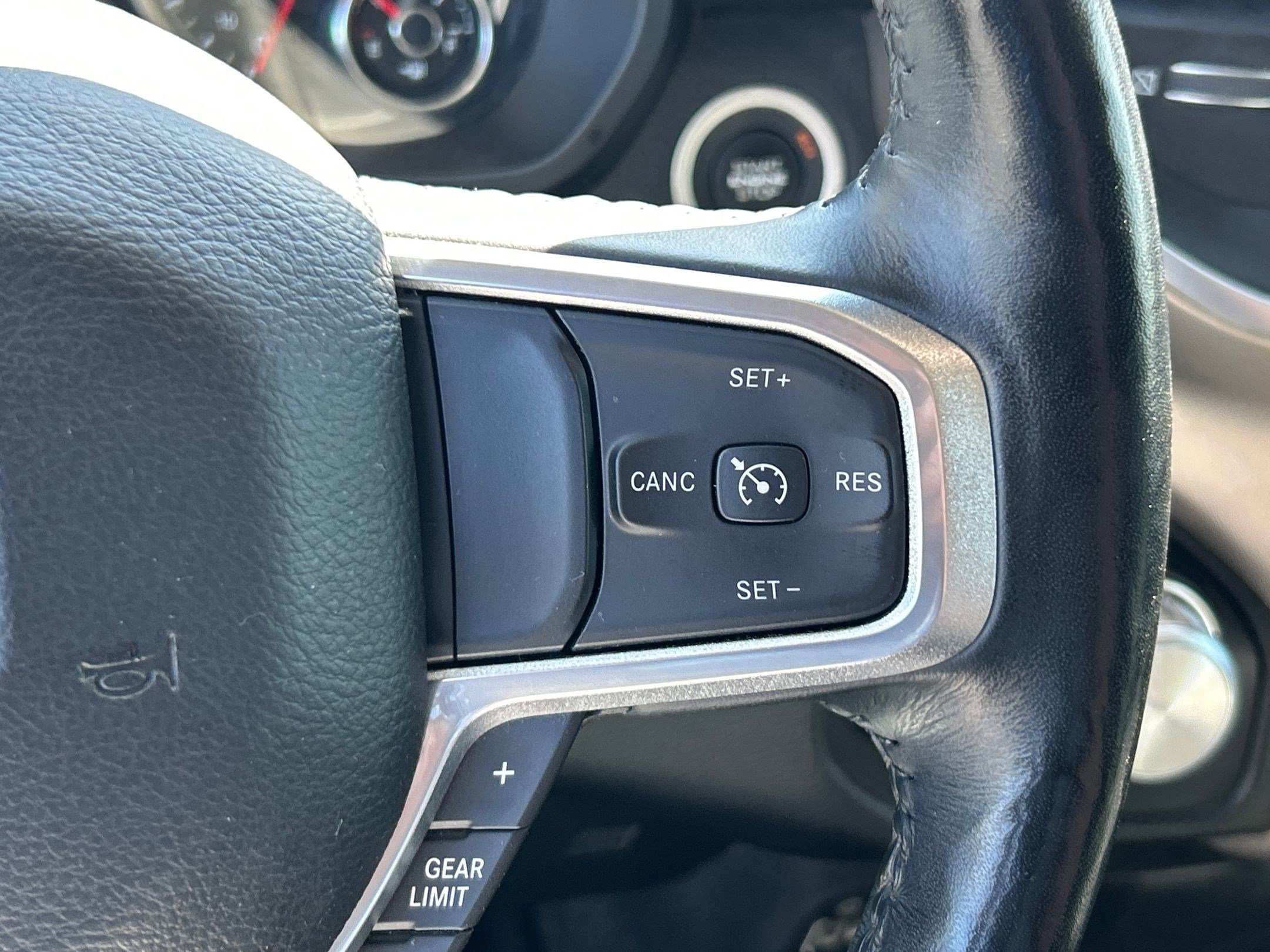 2020 Ram 1500 Laramie photo 16