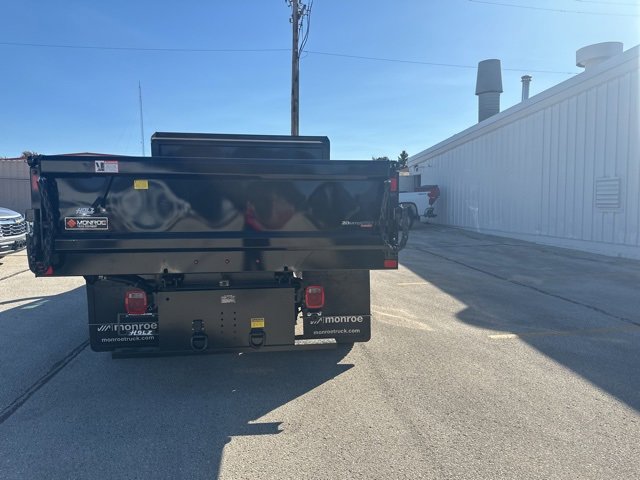 2024 Chevrolet Silverado 5500HD Work Truck photo 4