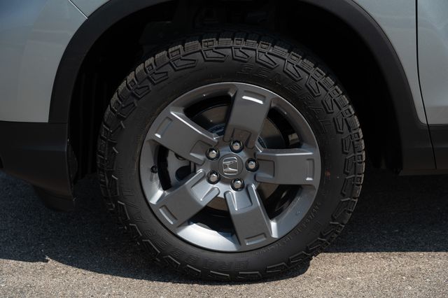2025 Honda Ridgeline TrailSport photo 12