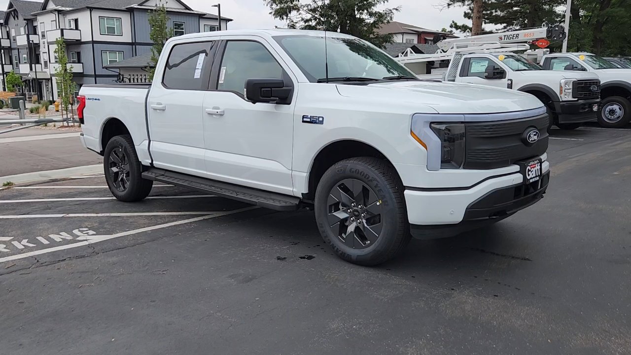 2025 Ford F-150 Lightning photo 15